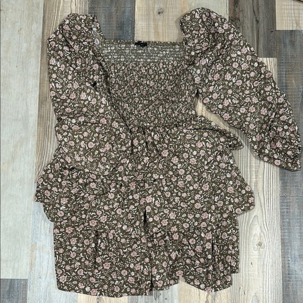 Floral Smocked Puff Sleeve Top
